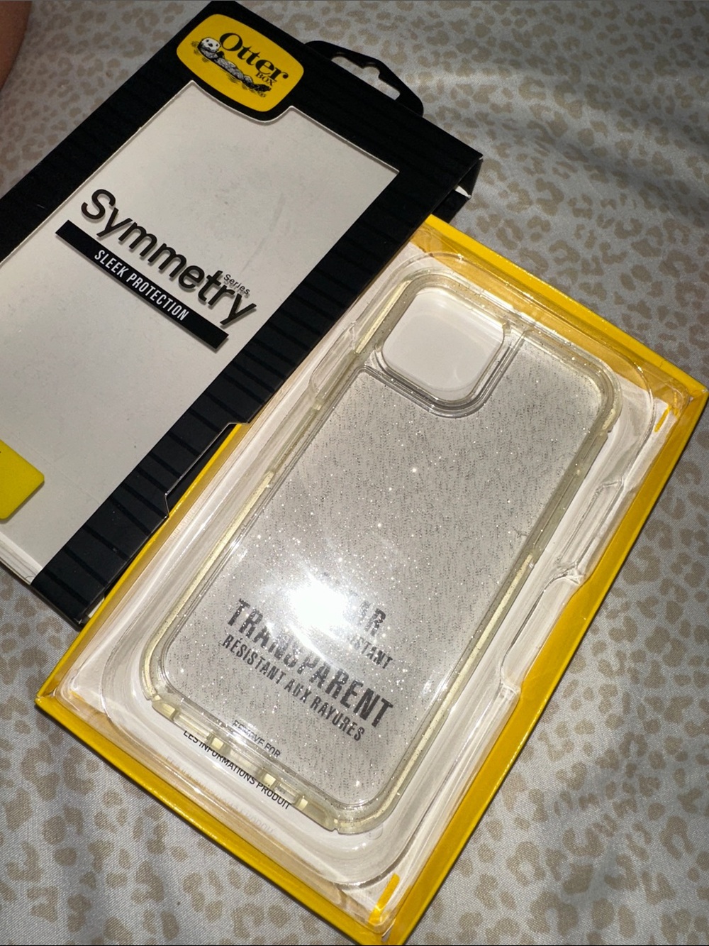 IPHONE 12/12pro Otterbox Symmetry Series Clear Glitter Case - Transparent/Sparkl - Picture 2 of 2